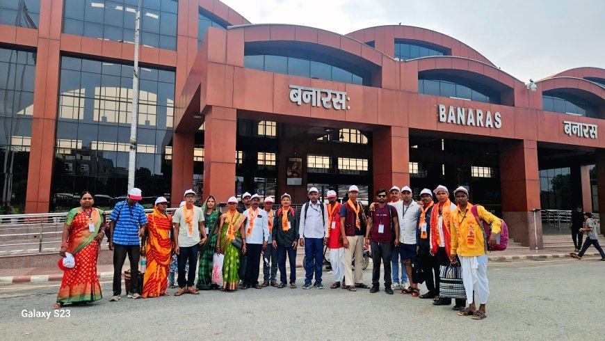850 श्रद्धालु अयोध्या-काशी पहुंचे, 'जय श्रीराम' से गूंज उठा आसमान