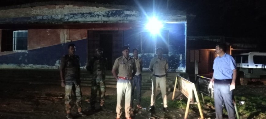 डीआईजी-एसएसपी की रात में ताबड़तोड़ कार्रवाई, चांदनी थाना और नवाटोला चेकपोस्ट का औचक निरीक्षण