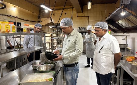 बिरयानी में निकला मरा हुआ कॉकरोच, खाद्य एवं औषधि विभाग ने ठोका नोटिस, सैंपल जांच को भेजे