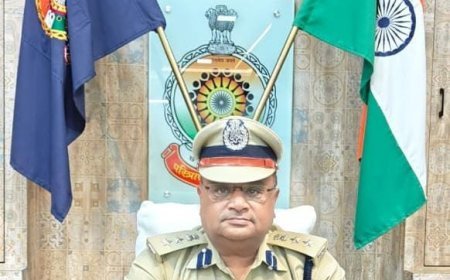 साइबर ठगी का नया जाल: व्हाट्सएप पर APK फाइल से हैक हो रहा मोबाइल, एसएसपी सरगुजा की आम नागरिकों से अपील