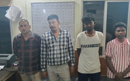 जंगल में जुआ अड्डे पर पुलिस की छापेमारी, 4 जुआरी गिरफ्तार, 61,000 रुपये बरामद