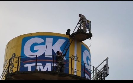 मानसिक रूप से अस्थिर महिला 50 फीट ऊंची टंकी पर चढ़ी, पुलिस ने रेस्क्यू कर बचाया
