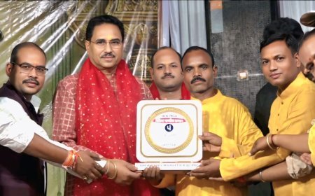 केवरा में देवी कथा के बीच पहुंचे प्रकाश इंडस्ट्रीज के निदेशक, ग्रामीणों ने किया भव्य स्वागत