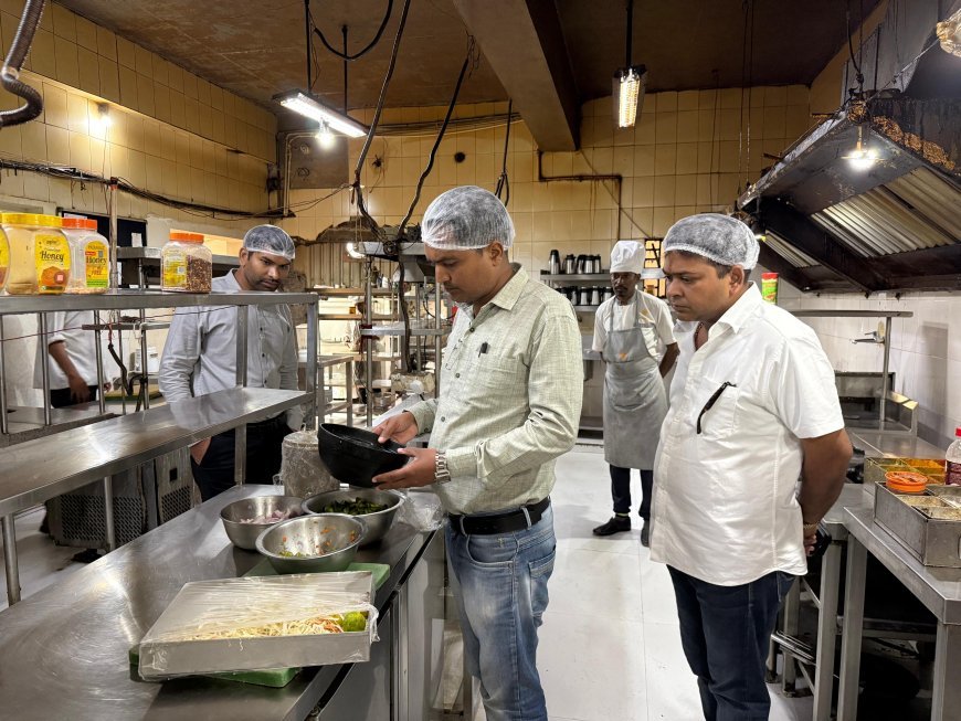 बिरयानी में निकला मरा हुआ कॉकरोच, खाद्य एवं औषधि विभाग ने ठोका नोटिस, सैंपल जांच को भेजे