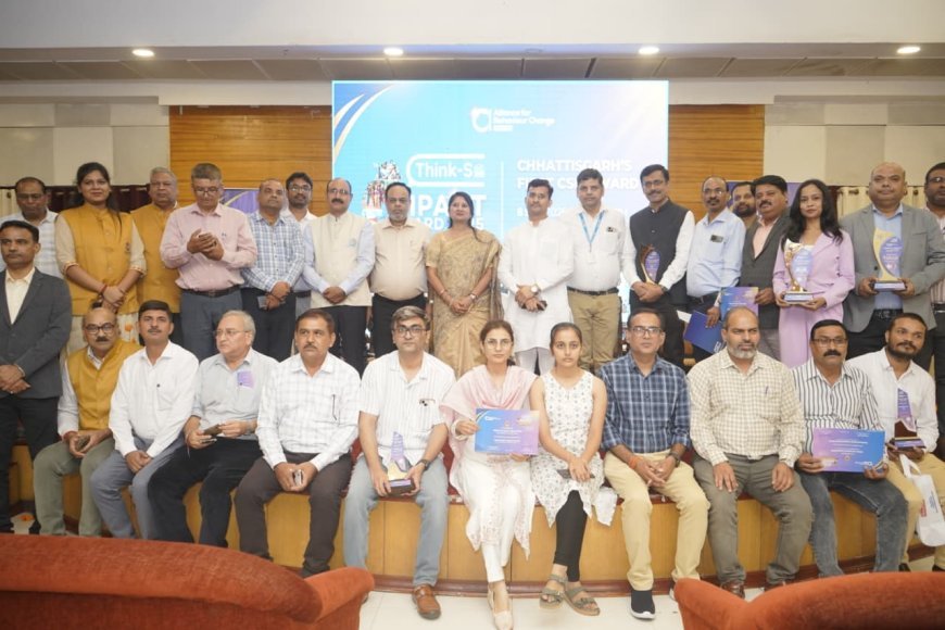 अंचल ओझा को 'यंग लीडर अवॉर्ड': माहवारी स्वच्छता पर प्रोजेक्ट 'इज्जत' ने बदली हजारों महिलाओं की जिंदगी