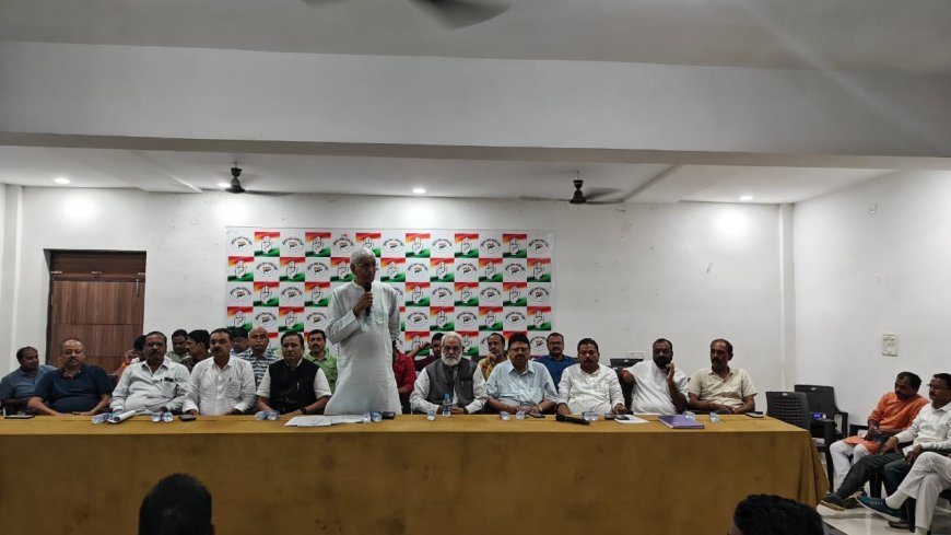 अम्बिकापुर में वोटर लिस्ट में गड़बड़झाला: 388 मकानों में 10 हजार से ज्यादा 'फर्जी' वोटर,श्री सिंहदेव ने चुनाव आयोग को BJP का 'अनुषंगी' बताया