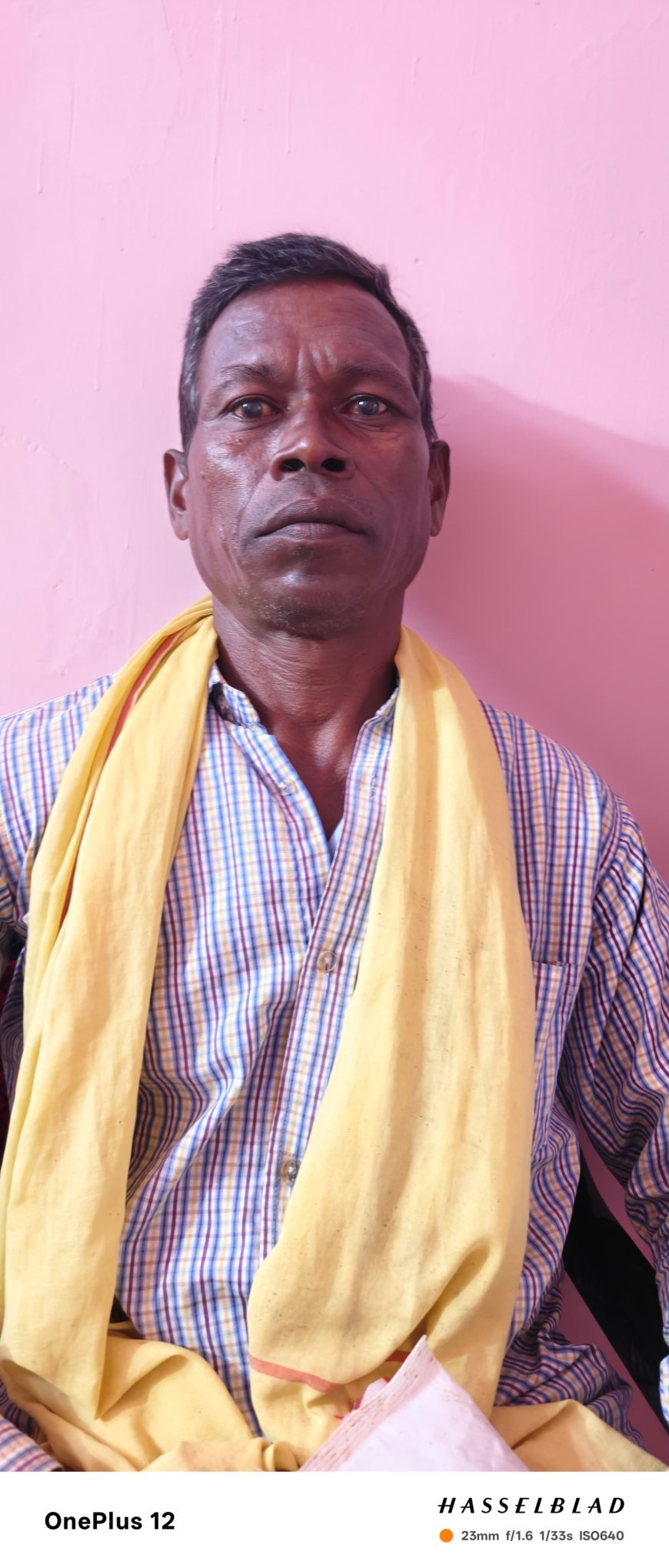 किसान की गाढ़ी कमाई पर साया: 98 हजार लुटे, 4 साल बाद भी न्याय की आस... बैंक-दलालों की साजिश में फंसा जय सिंह, दर-दर भटक रहा है बुजुर्ग किसान