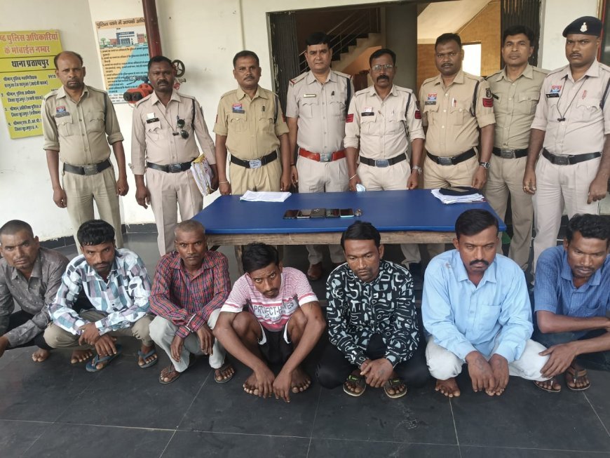 मोबाइल चोर गिरोह का पर्दाफाश, 7 शातिर चोर धराए, 5 मोबाइल और हथियार जब्त
