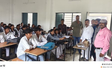 सीएम शिक्षा अभियान: स्कूल का सामाजिक अंकेक्षण, छात्रों ने उठाई शौचालय मरम्मत की मांग