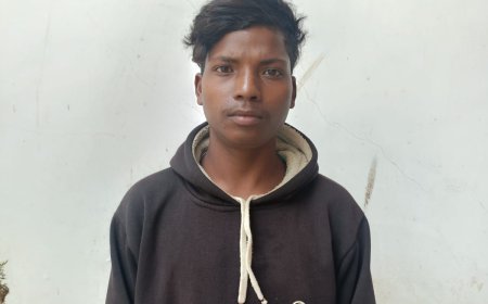 हत्यारा बेटा सलाखों के पीछे: पिता की डंडे से पीट-पीटकर हत्या, मां भी घायल