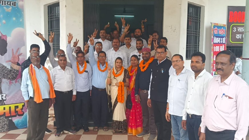सूरजपुर तहसील साहू संघ का निर्वाचन: ओमप्रकाश साहू बने अध्यक्ष, सुशील साहू को कार्यकारी अध्यक्ष की जिम्मेदारी