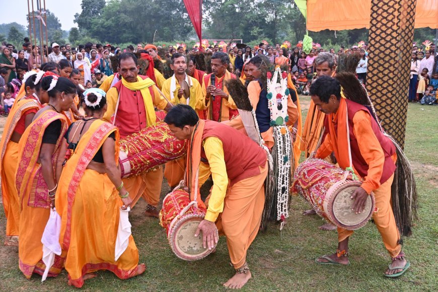 गणेशपुर में करमा उत्सव की धूम, मंत्री श्रीमती लक्ष्मी राजवाड़े ने कर्मा नृत्य में बिखेरा सांस्कृतिक जादू, विरासत संरक्षण पर जोर