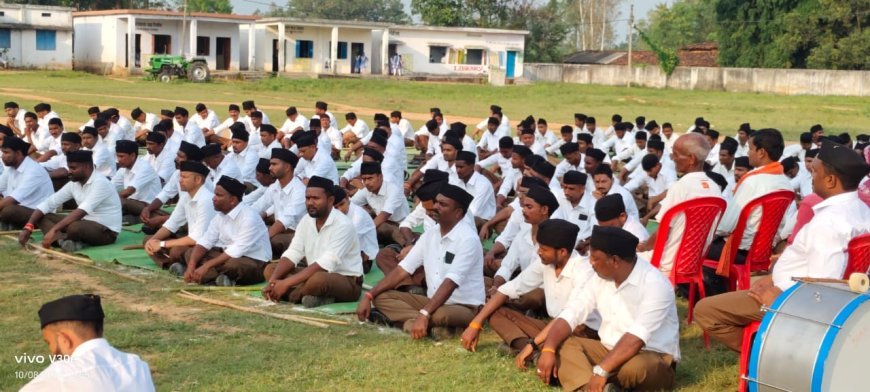 राष्ट्रीय स्वयंसेवक संघ का भव्य पथ संचलन और विजयादशमी उत्सव: शताब्दी वर्ष में स्वयंसेवकों ने दिखाया जोश
