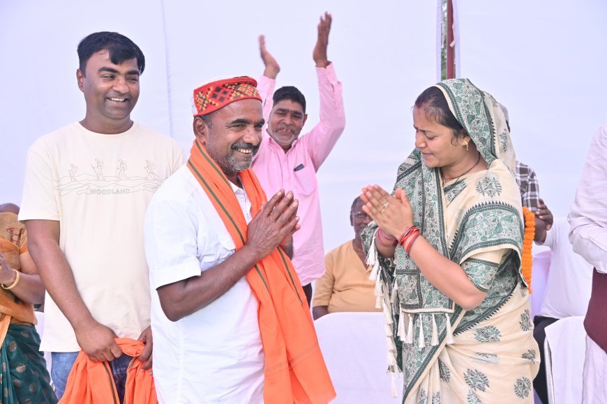 सिलफिली में सियासी हलचल: कांग्रेस के दो दिग्गजों ने थामा भाजपा का दामन, मंत्री लक्ष्मी राजवाड़े ने किया भव्य स्वागत