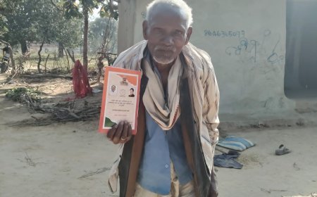 हमर उत्थान सेवा समिति की पहल से 70 वर्षीय लक्ष्मण पंडो को मिला नया राशन कार्ड