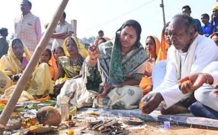 सड़क से समृद्धि की राह: मंत्री लक्ष्मी राजवाड़े ने दो महत्वपूर्ण सड़क निर्माण कार्यों का किया भूमिपूजन