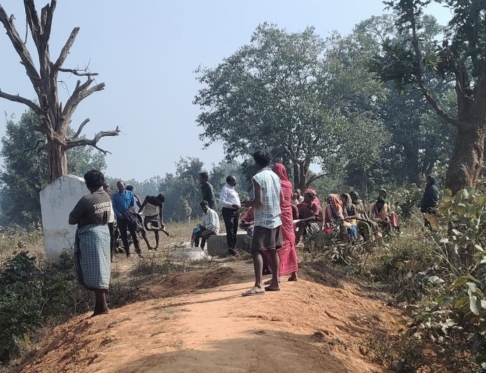 समाचार के बाद जागा प्रशासन, अमृत सरोवर जांच में दिखी ‘खानापूर्ति’ की तस्वीर:जिन पर भ्रष्टाचार के आरोप, उन्हीं से कराई नाप-जोख—ऐसी जांच कितनी निष्पक्ष..?