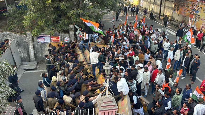 नेशनल हेराल्ड केस में कांग्रेस की बड़ी जीत, सरगुजा में भाजपा कार्यालय का घेराव