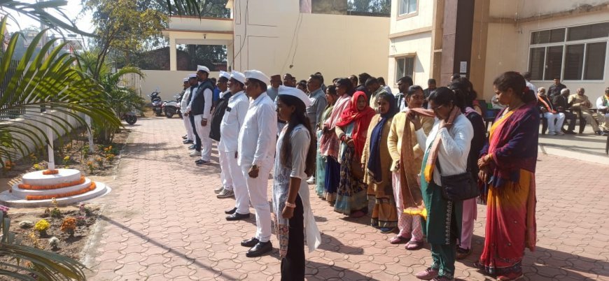 कांग्रेस 140 वर्ष बाद फिर संघर्ष के पथ पर: राजीव भवन में झंडा वंदन, सत्याग्रह की शक्ति पर मंथन