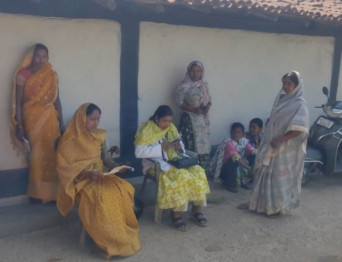 3 दिन का आयुष्मान महाअभियान शुरू: पहले ही दिन 2458 कार्ड बने, वंचित परिवारों तक प्रशासन की दस्तक