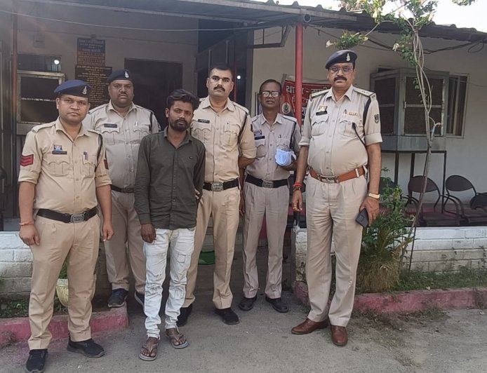 सरगुजा पुलिस की चौकसी का असर: जम्मू से आरोपी गिरफ्तार, नाबालिग सकुशल बरामद