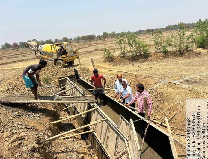छिंदिया की रिटेनिंग वॉल में भ्रष्टाचार की दरारें, पहली बारिश में ढहने का खतरा — जांच नहीं तो आंदोलन की चेतावनी