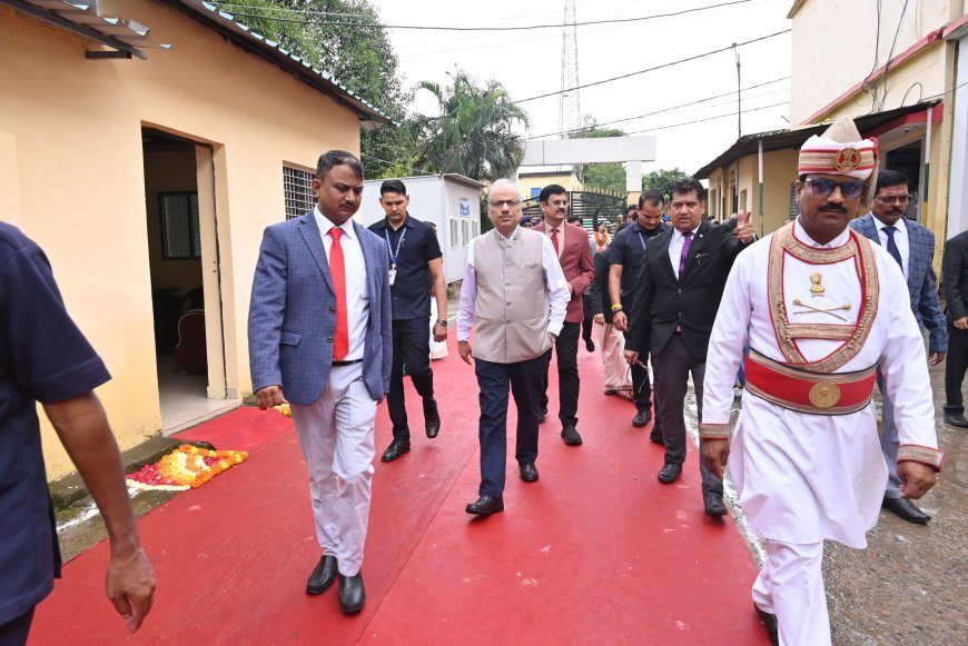 न्याय की राह में सुविधाओं और व्यवस्था का भी रखा ध्यान, मुख्य न्यायाधिपति रमेश सिन्हा ने किया सूरजपुर जिला न्यायालय का निरीक्षण