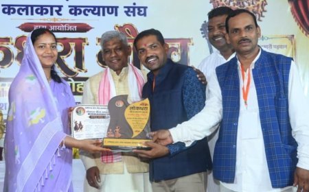 लोकगीतों के जरिए गांव-गांव में जनजागृति फैलाने वाले रमेश गुप्ता को मिला ‘लोकधारा गौरव सम्मान’