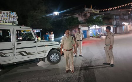 त्योहारों से पहले सूरजपुर पुलिस का शिकंजा, निगरानी और गुण्डा बदमाशों के ठिकानों पर दबिश