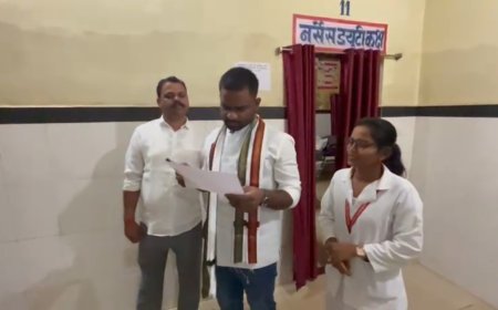 देर रात अस्पताल पहुंचे विधायक, ग्रामीणों की शिकायतों पर कमलेश्वरपुर पीएचसी की व्यवस्थाओं का लिया जायजा
