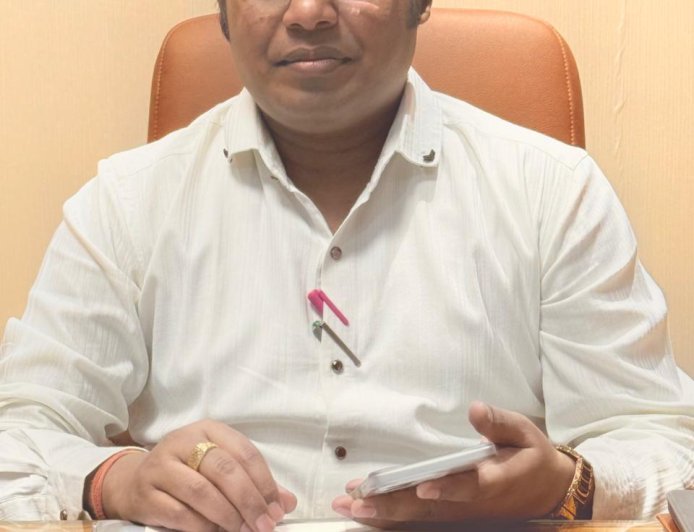 दिल्ली से फिर छत्तीसगढ़ लौटे संजय मरकाम, कबीरधाम में मिली डिप्टी कलेक्टर की नई जिम्मेदारी