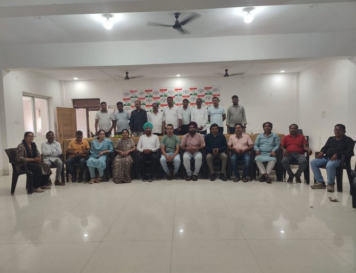 शहर की बदहाल व्यवस्था और जनसमस्याओं पर कांग्रेस की बैठक में मंथन, स्मार्ट मीटर के आवेदनों को लेकर मंडल अध्यक्षों को निर्देश