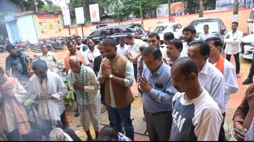 सरना स्थलों की मिट्टी से जुड़ी संस्कृति को सहेजने विधायक टोप्पो की पहल, बैगाओं और सरपंचों के साथ संरक्षण का संकल्प