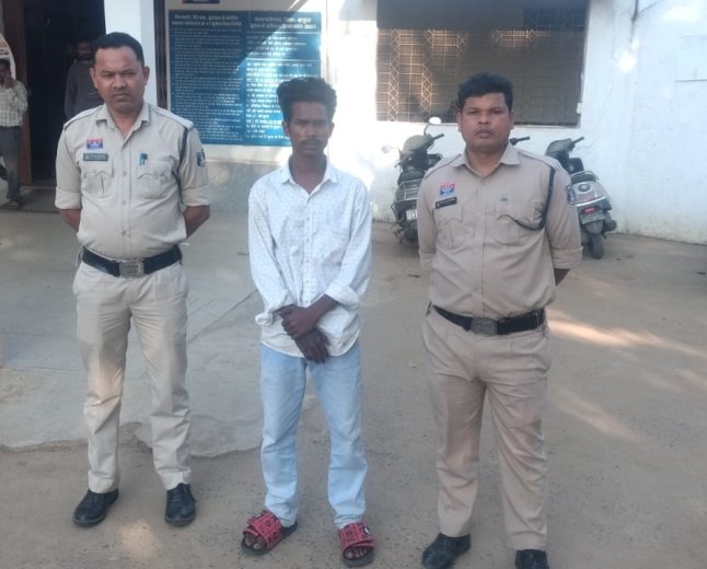 ऑटो चालक को घेरकर लूटा था मोबाइल, वारदात में शामिल पांचवां आरोपी भी गिरफ्तार